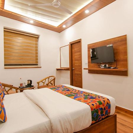 Fabhotel Ambassador Manimajra エクステリア 写真